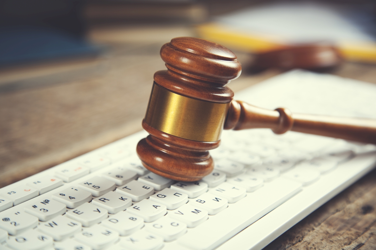 judge on keyboard